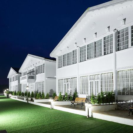 Treebo Skydale Inn & Suites With Mountain View Ooty Esterno foto