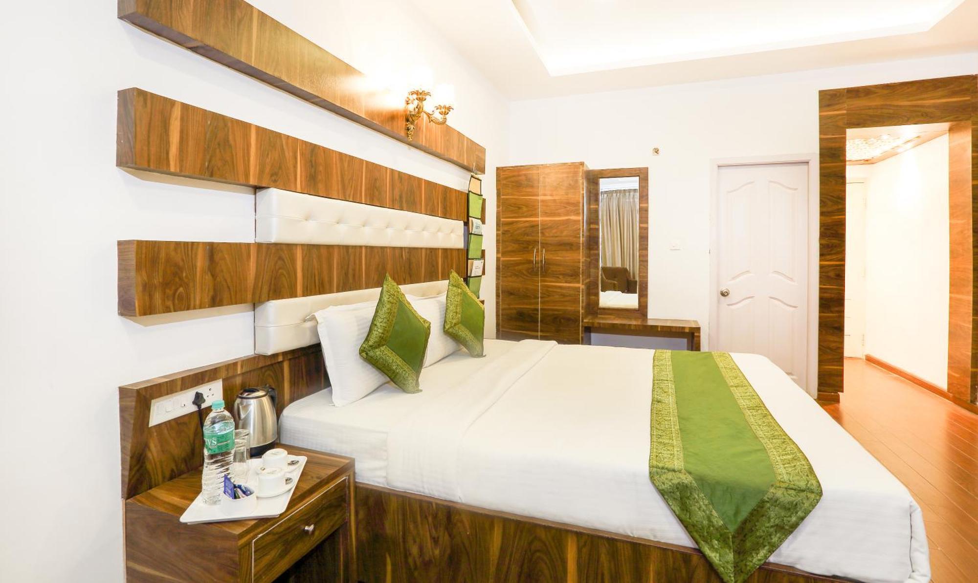 Treebo Skydale Inn & Suites With Mountain View Ooty Esterno foto